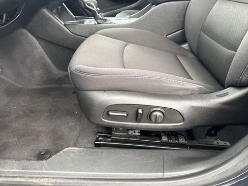 Used 2023 Chevrolet Malibu LT image 18