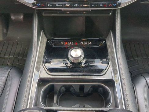 Certified 2022 Jeep Wagoneer Series II w/ Premium Group I RWD image 23