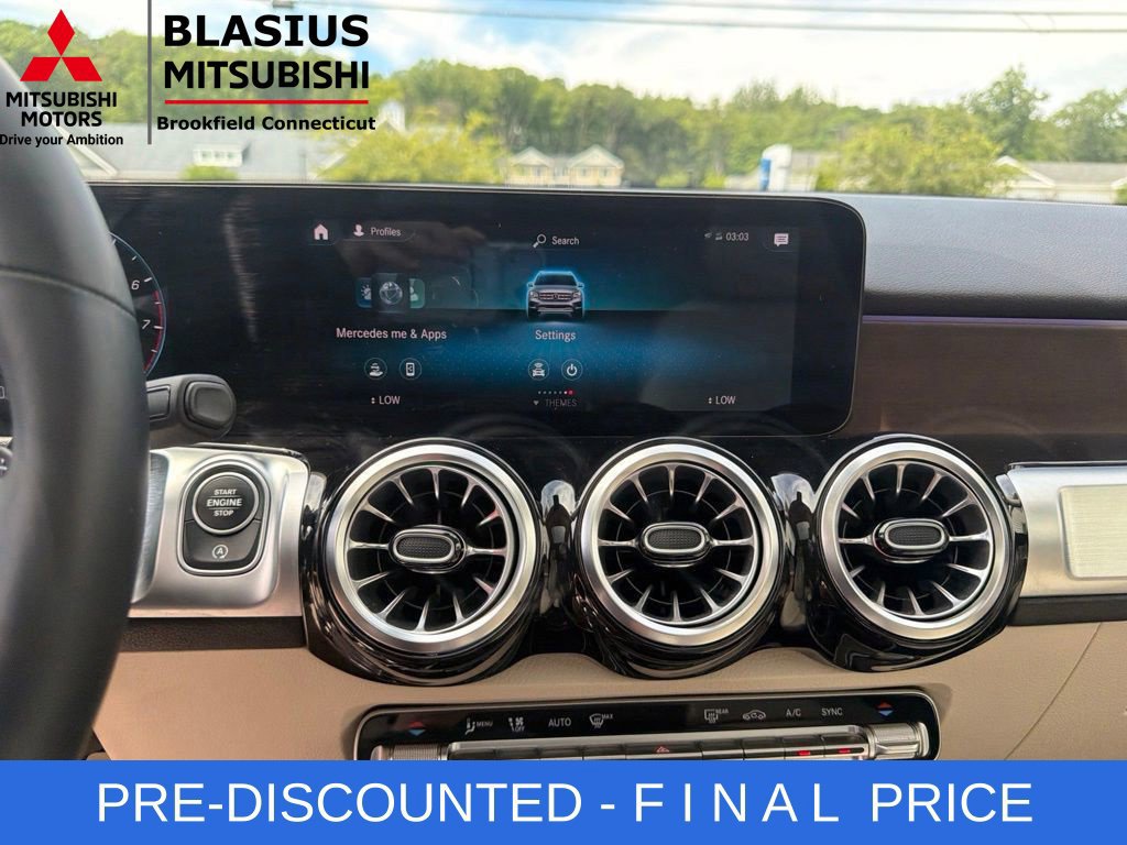 Used 2022 Mercedes-Benz GLB 250 4MATIC w/ Premium Package Lite image 32