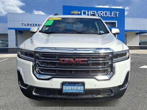 Certified 2023 GMC Acadia SLE w/ Driver Convenience Package image 2