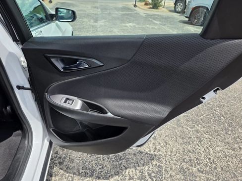 Used 2021 Chevrolet Malibu LT FWD image 14