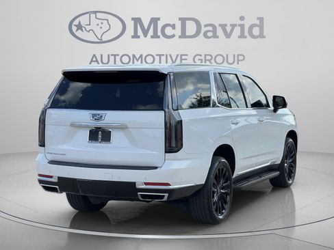 Used 2025 Cadillac Escalade Luxury w/ LPO, Floor Liner Package RWD image 7