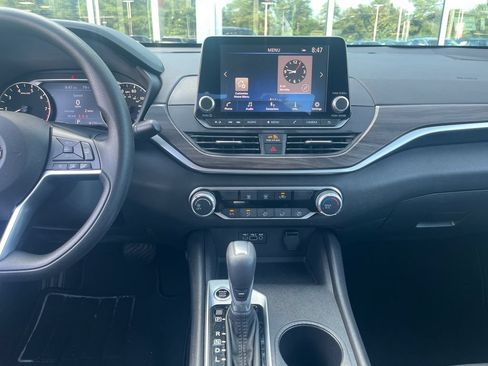 Certified 2025 Nissan Altima 2.5 SV AWD/4WD image 20