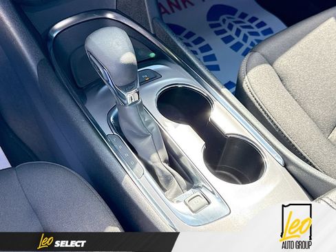 Used 2024 Chevrolet Malibu LT FWD image 17