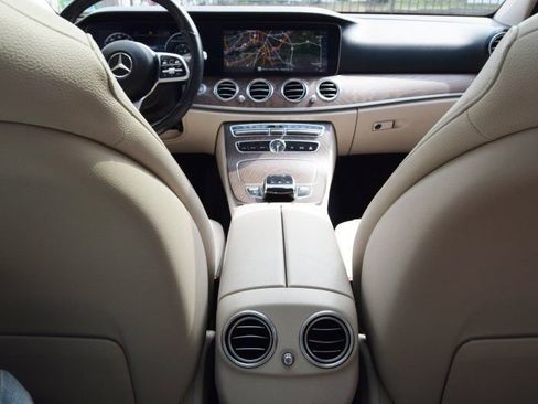 Used 2020 Mercedes-Benz E 350 4MATIC image 23