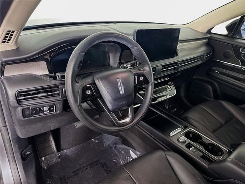 Used 2023 Lincoln Corsair Reserve FWD image 10