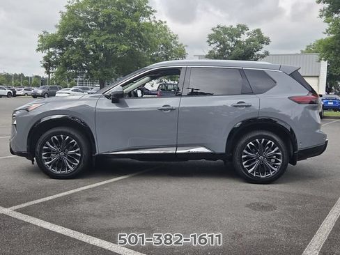 Certified 2025 Nissan Rogue Platinum w/ Platinum Premium Package FWD image 2