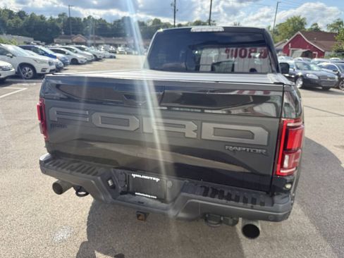 Used 2020 Ford F150 Raptor w/ Equipment Group 802A Luxury AWD/4WD image 8