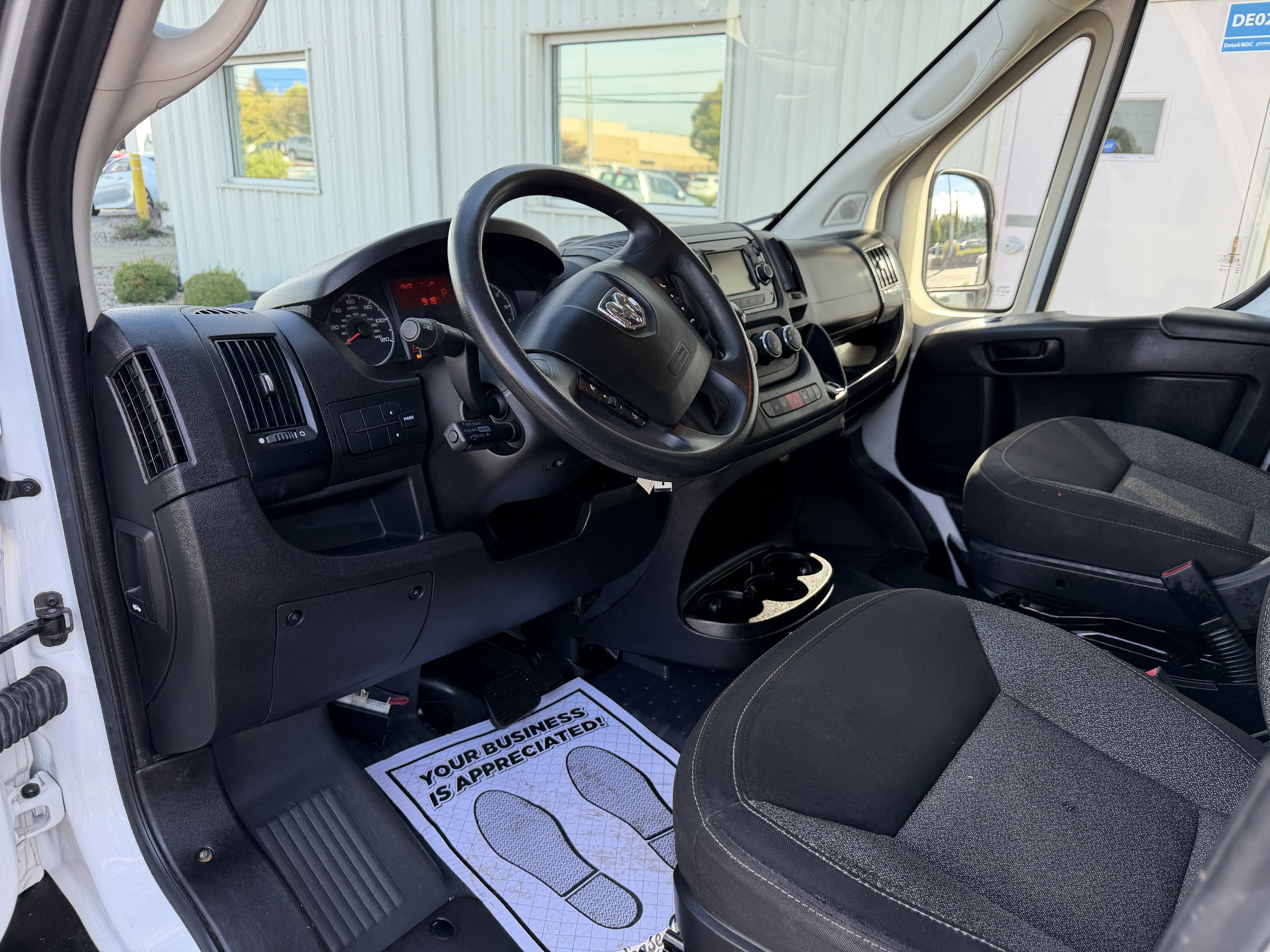 Used 2021 RAM ProMaster 2500 w/ Convenience Group FWD image 12