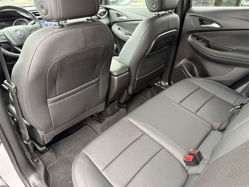 Used 2022 Buick Encore GX Essence w/ Experience Buick Package image 33