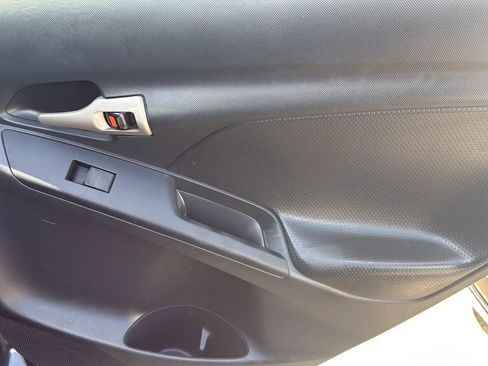 Used 2010 Toyota Matrix image 20