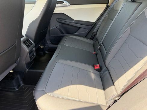 New 2026 Volkswagen Taos SE FWD image 26