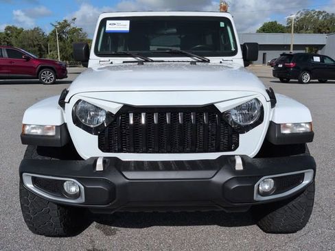 Used 2021 Jeep Wrangler Unlimited Sahara AWD/4WD image 9