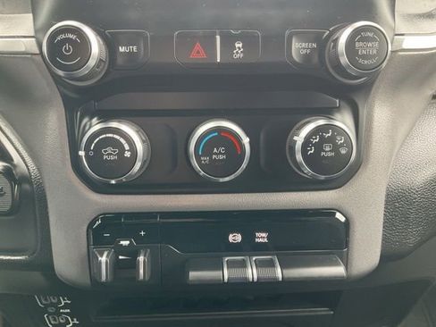 Used 2024 RAM 2500 Big Horn AWD/4WD image 7