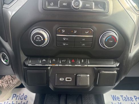 Used 2022 Chevrolet Silverado 1500 Custom image 33