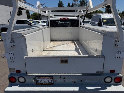 Used 2022 RAM 2500 Tradesman RWD image 12
