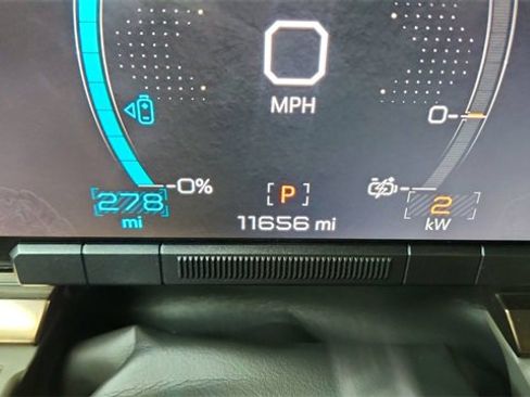 Used 2024 GMC Hummer EV 3X w/ LPO, Illumination Package image 37