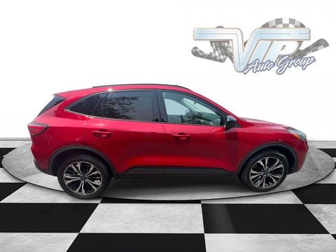 Used 2022 Ford Escape SE w/ SE Sport Appearance Package AWD/4WD image 5