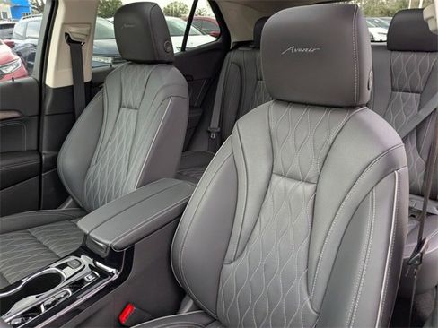 Used 2023 Buick Envision Avenir image 26
