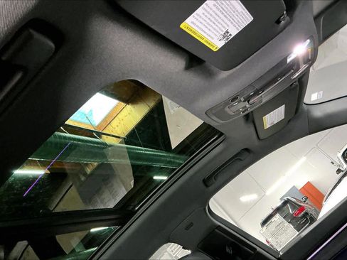 Used 2025 Audi Q3 2.0T Premium Plus w/ Premium Plus Package image 24