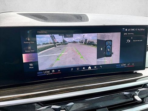 Used 2025 BMW X5 xDrive40i w/ Premium Package AWD/4WD image 21