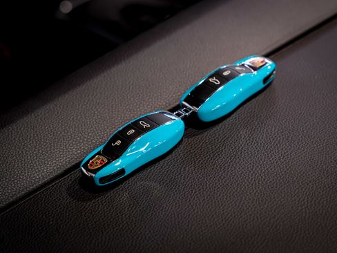 Used 2018 Porsche 911 Carrera 4S image 32