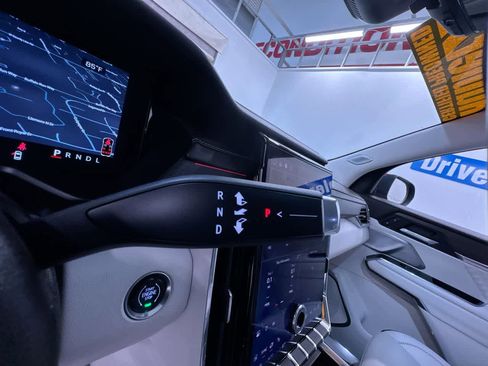 Used 2024 GMC Acadia Denali w/ Super Cruise Package image 29