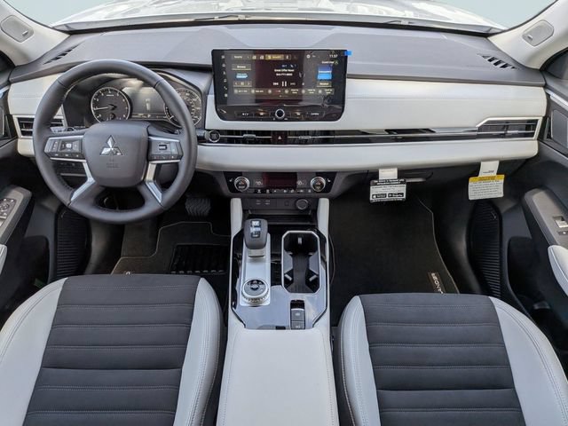 New 2026 Mitsubishi Outlander SE FWD image 13