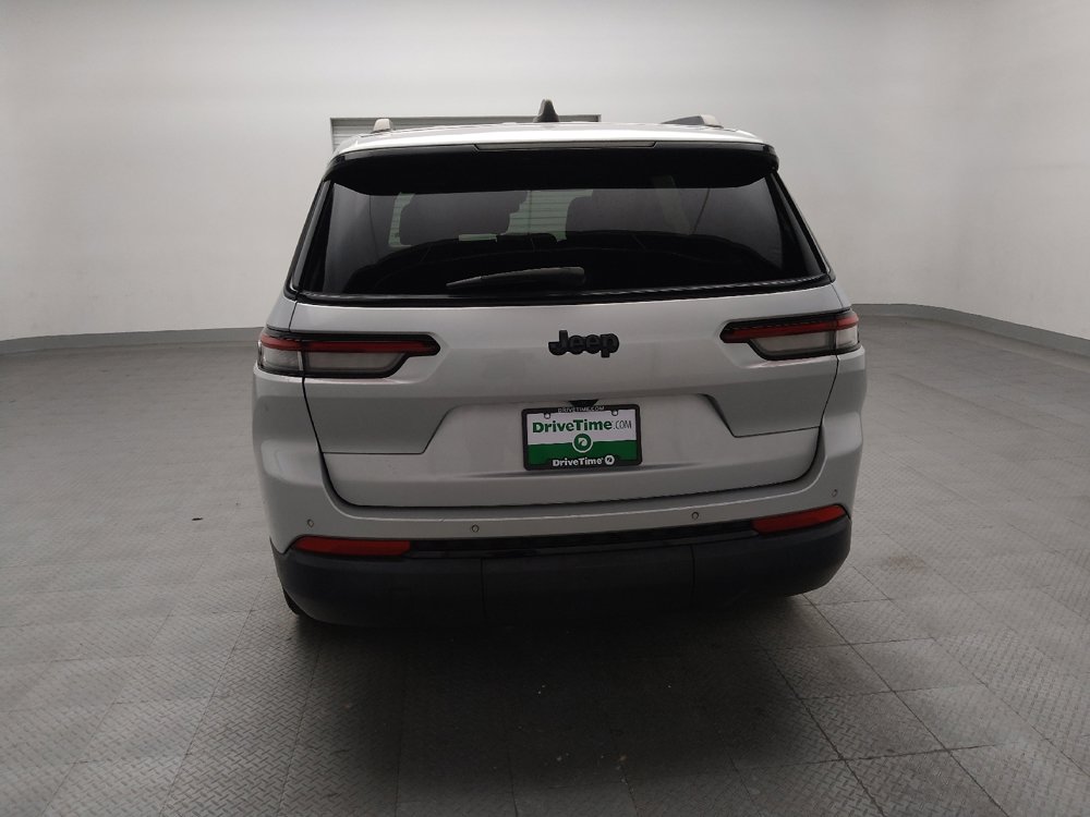Used 2023 Jeep Grand Cherokee L Laredo RWD image 7