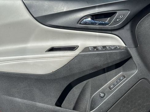 Used 2020 Chevrolet Equinox Premier FWD image 10