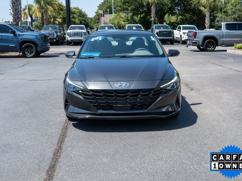 Used 2023 Hyundai Elantra SEL w/ Convenience Package FWD image 8