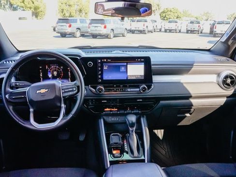 Used 2023 Chevrolet Colorado LT RWD image 15