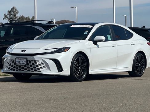 Used 2026 Toyota Camry XSE w/ Premium Plus Package image 10