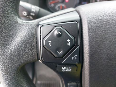 Used 2022 Toyota Tacoma SR image 14