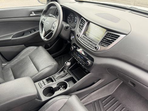 Used 2016 Hyundai Tucson Limited image 19