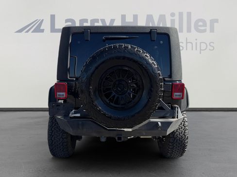 Used 2014 Jeep Wrangler Unlimited Sport w/ Quick Order Package 24S AWD/4WD image 4