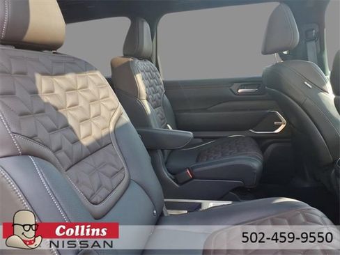 Certified 2025 Nissan Armada Platinum Reserve image 13