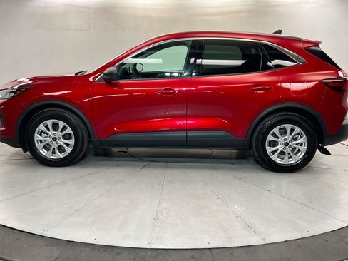Used 2023 Ford Escape Active FWD image 2