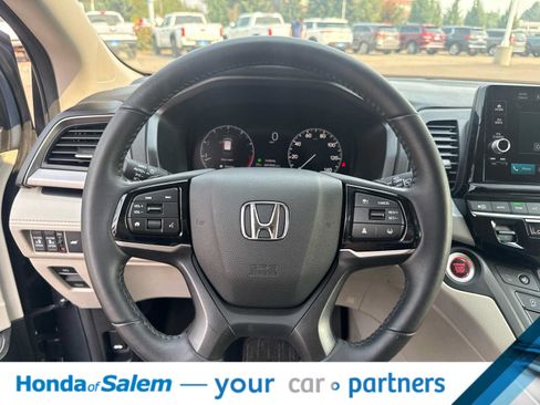Used 2025 Honda Odyssey EX-L image 15