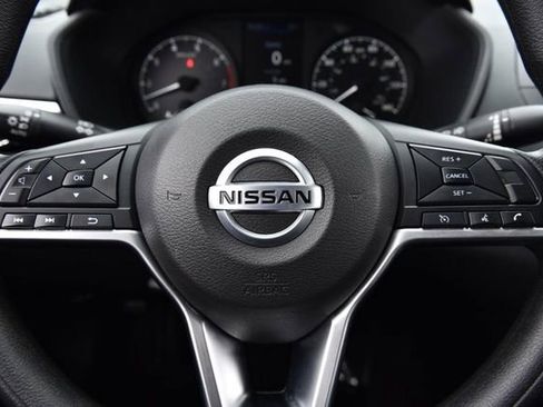 Used 2022 Nissan Altima 2.5 S FWD image 16