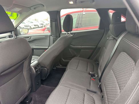 Used 2023 Ford Escape Active image 9