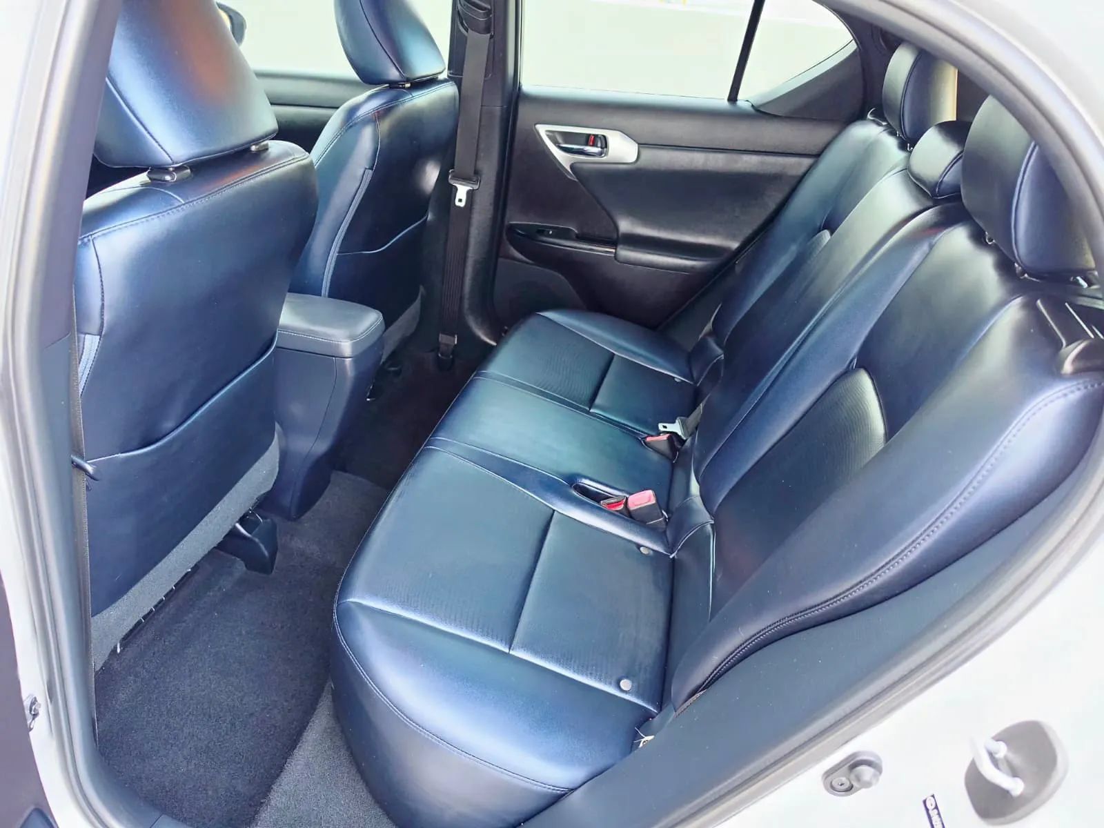 Used 2012 Lexus CT 200h Premium w/ F Sport Special Edition FWD image 10