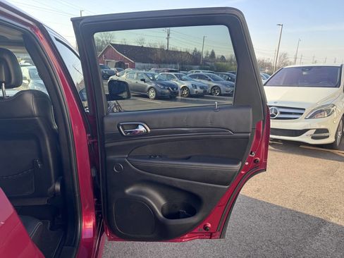 Used 2012 Jeep Grand Cherokee SRT8 w/ Luxury Group II image 13