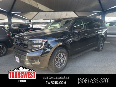 Used 2025 Ford Expedition Max Active AWD/4WD image 1
