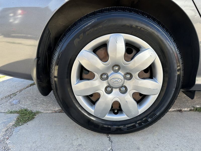 Used 2008 Hyundai Elantra SE FWD image 9