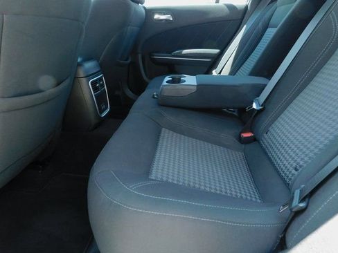 Used 2023 Dodge Charger SXT image 4