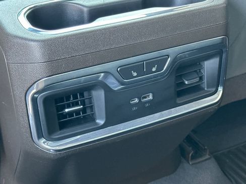 Used 2022 Chevrolet Silverado 1500 LTZ w/ LTZ Premium Package image 15