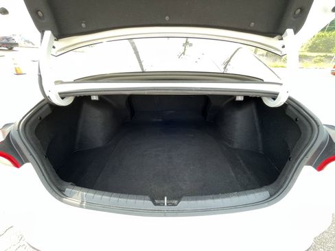 Used 2022 Kia K5 GT-Line image 35