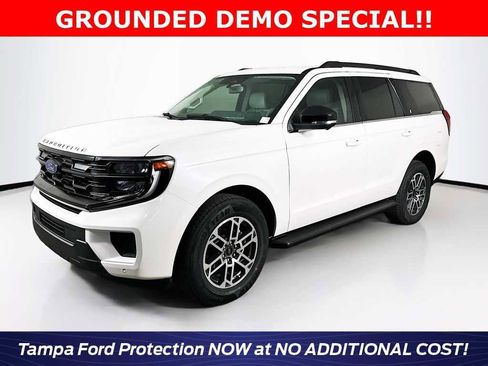New 2026 Ford Expedition Active image 1
