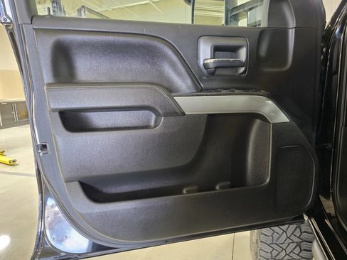 Used 2015 Chevrolet Silverado 2500 LT w/ LT Convenience Package image 22